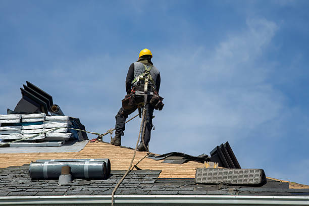 Professional Roof Replacement technician working in Soap Lake, WA